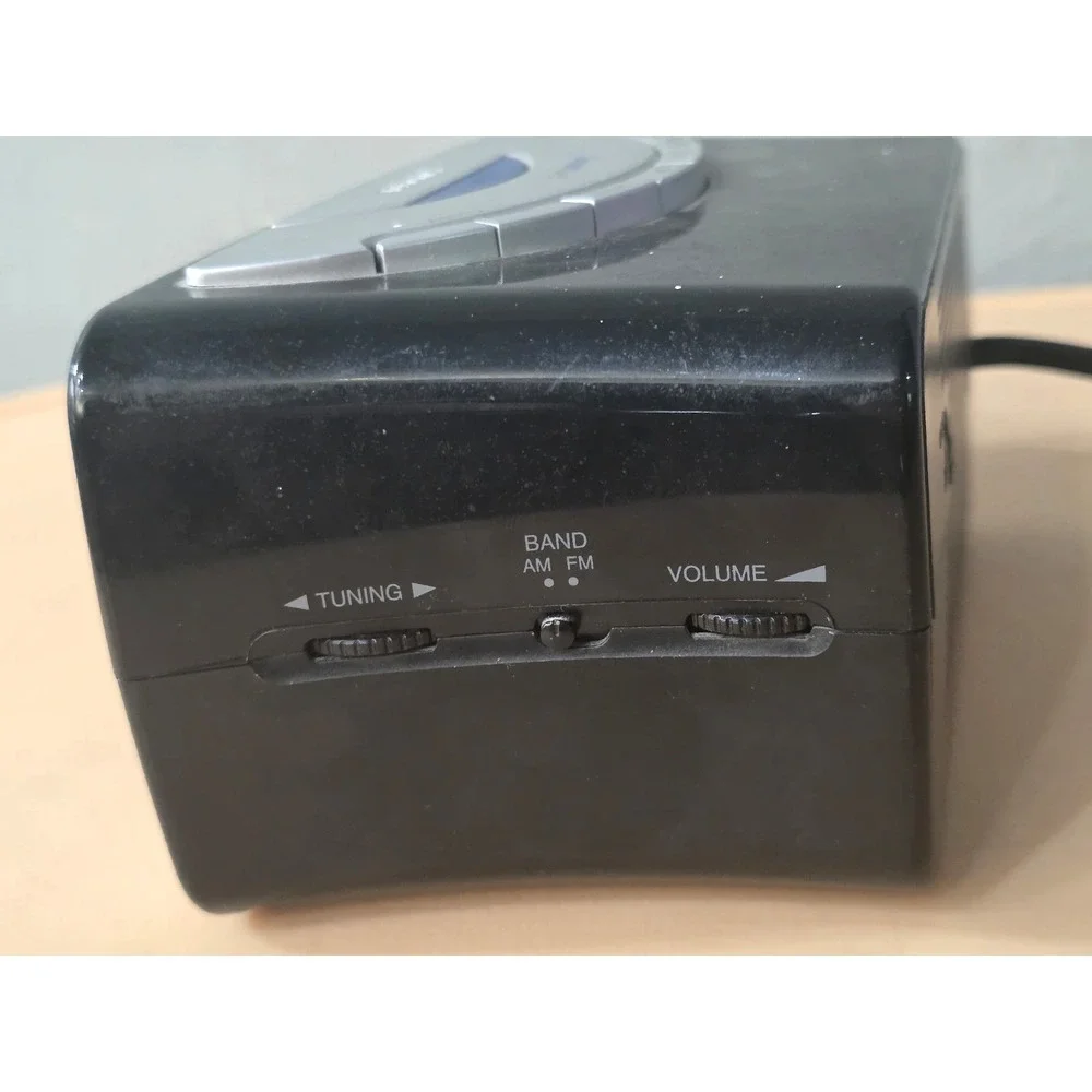 Emerson CKS9031 Smart Set Dual Alarm Clock AM/FM Radio‎ Large BLUE LED Display